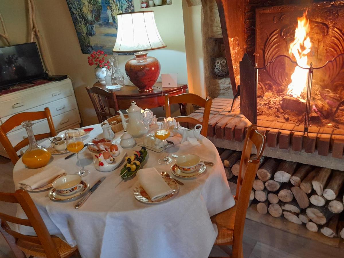 Aux Glycines Bed & Breakfast Marcilly-Ogny Eksteriør bilde